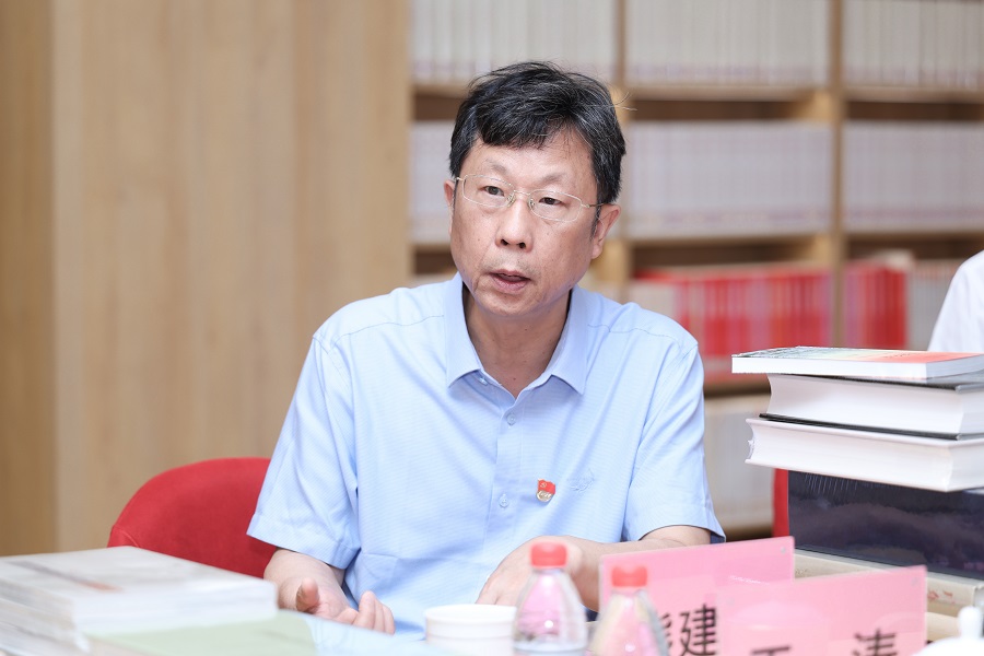 熊校.jpg